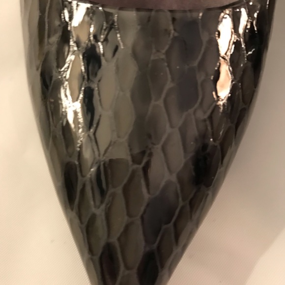 Kenneth Cole Pumps 7.5 - Picture 5 of 8